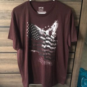 Men’s Large Apt.9 American T-shirt